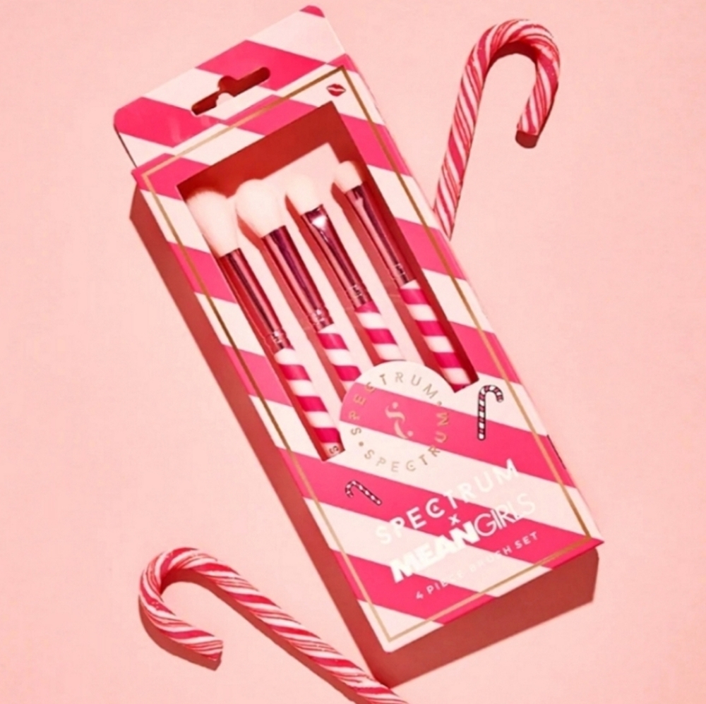 Mean Girls Candy Cane "You Go Glen Coco" 4 Piece Brush Set